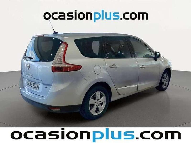 Usado Renault Grand Scénic III Dynamique 131 CV (96 kW) 2011 Gris Monovolumen