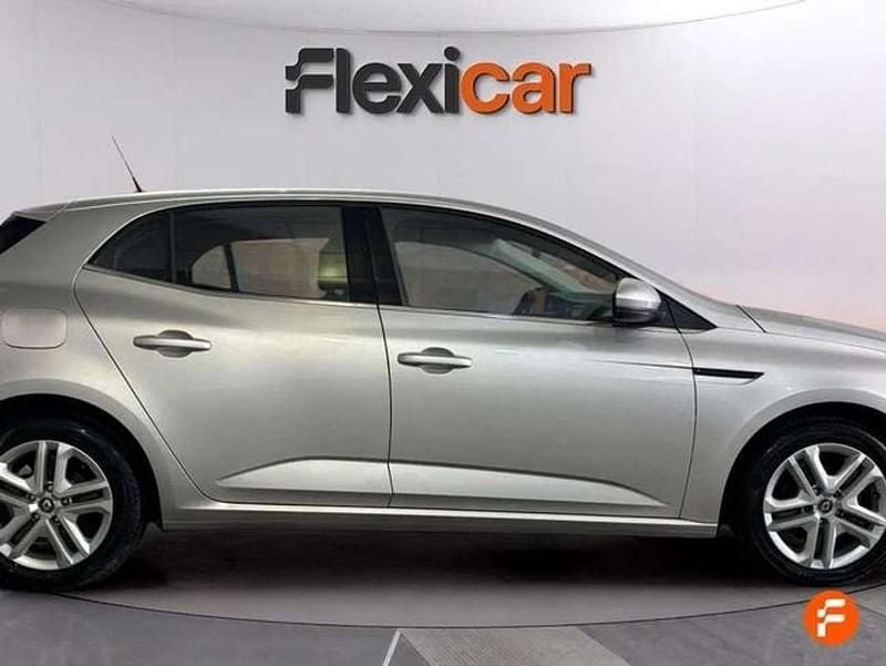 Usado Renault Mégane IV Business 90 CV (66 kW) 2016 Gris Utilitario