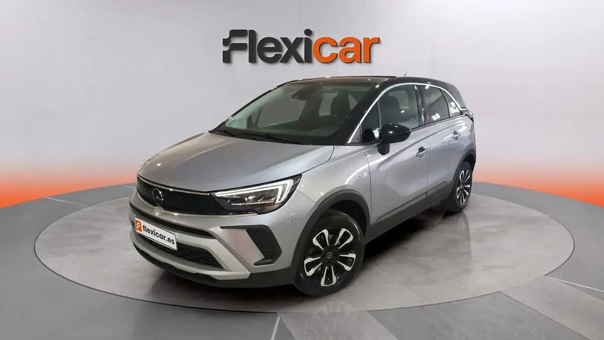 Usado Opel Crossland Elegance 110 CV (80 kW) 2024 Gris SUV