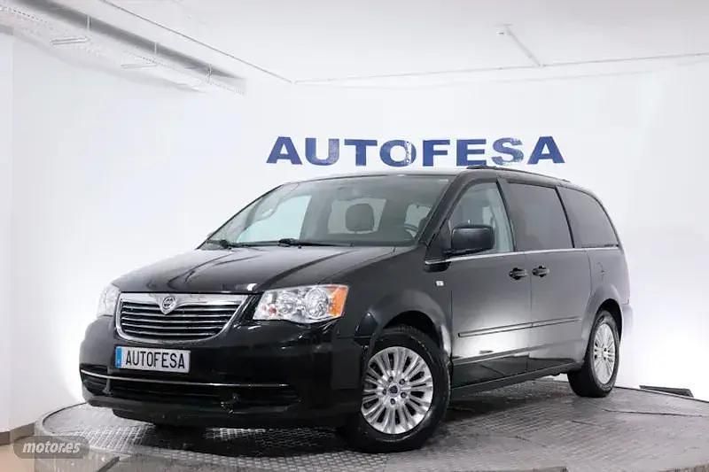 Negro Usado 2015 Lancia Voyager Monovolumen | 15.850 € (Buen precio) - Imagen 1/4