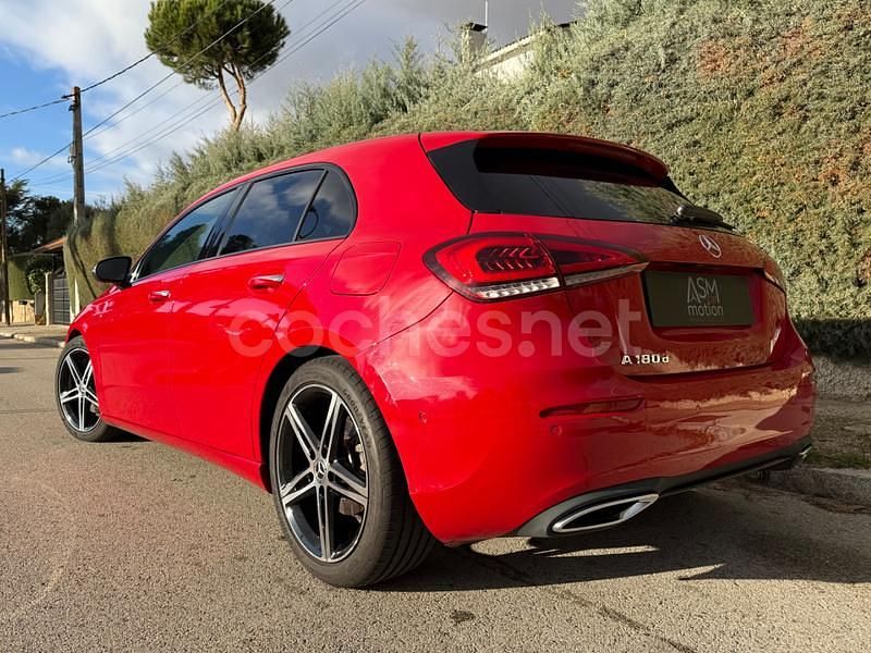 Usado Mercedes A180 116 CV (85 kW) 2019 Rojo Berlina