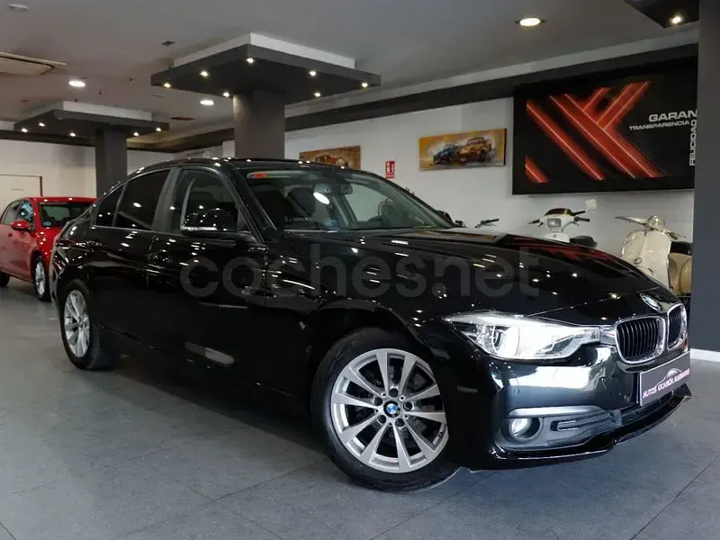 Usado BMW 318 150 CV (110 kW) 2017 Negro Berlina