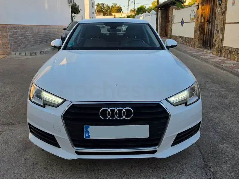 Usado Audi A4 Advanced 150 CV (110 kW) 2016 Blanco Berlina