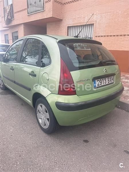 Usado Citroën C3 70 CV (51 kW) 2002 Verde Utilitario