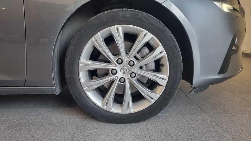 Gris Usado 2021 Opel Insignia Sport Berlina | 15.495 € (Precio justo) - Imagen 1/4