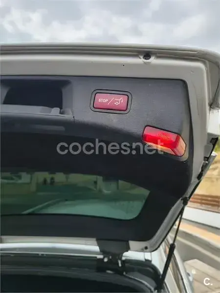 Usado Mercedes E220 Avantgarde 170 CV (125 kW) 2014 Gris / plata Familiar