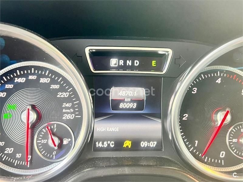 Gris / plata Usado 2018 Mercedes G350 SUV | 83.000 € - Imagen 1/4