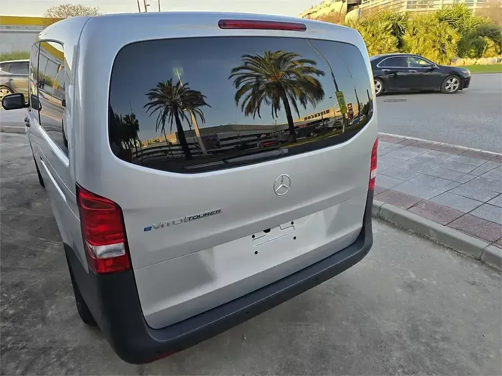 Nuevo Mercedes e-Vito 150 kW (204 CV) 2025 Gris Van
