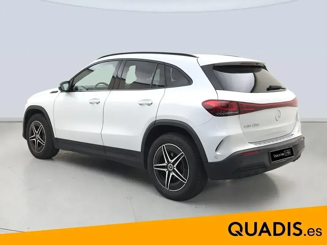Usado Mercedes EQA250 139 kW (190 CV) 2022 Blanco SUV
