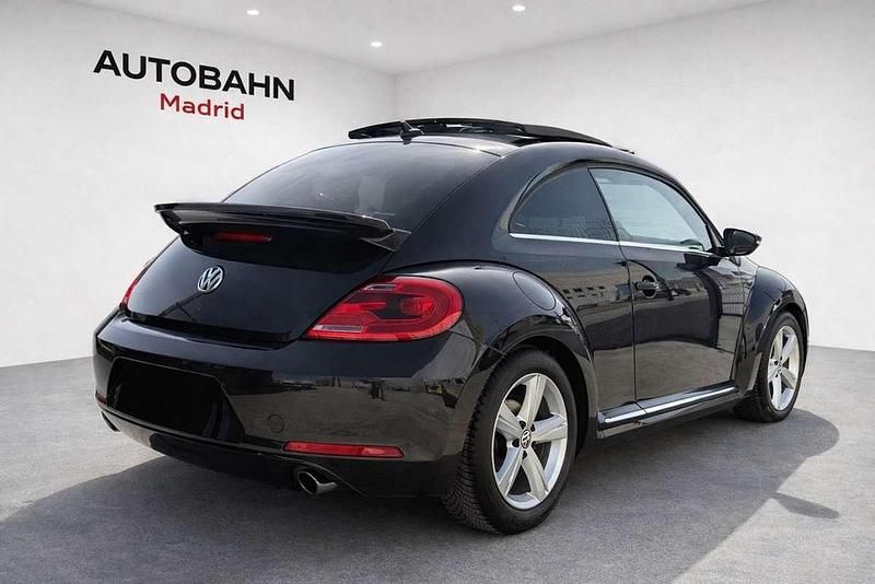 Usado VW Beetle Sportline 211 CV (155 kW) 2014 Negro Utilitario