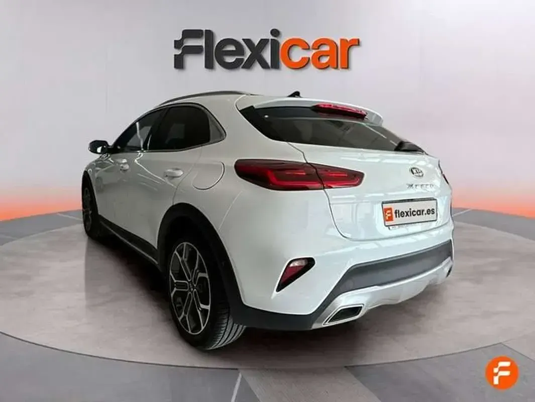 Usado Kia XCeed 120 CV (88 kW) 2019 Blanco SUV