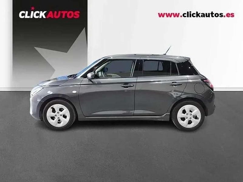 Usado Suzuki Swift 83 CV (61 kW) 2025 Gris Utilitario