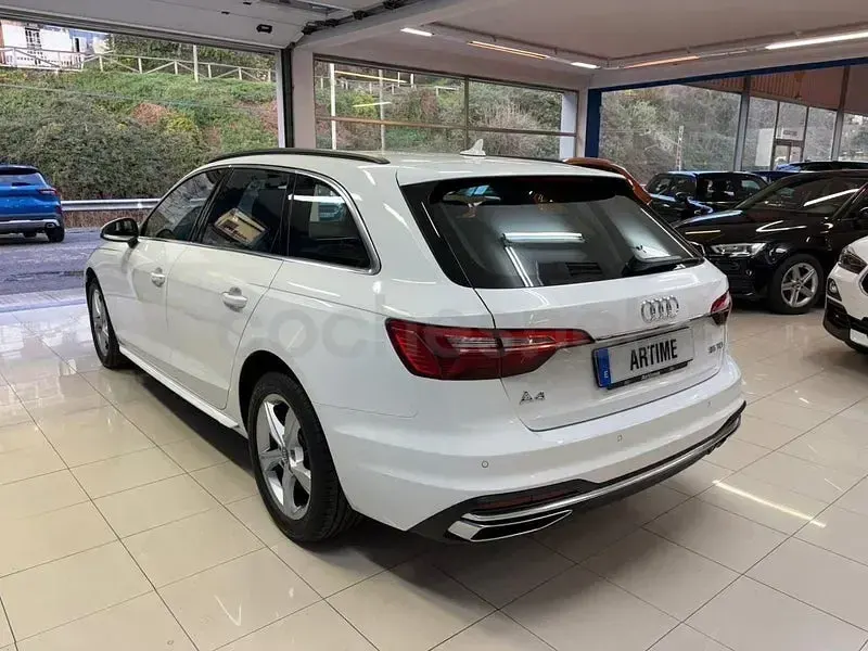 Usado Audi A4 Advanced Plus 163 CV (119 kW) 2021 Blanco Familiar