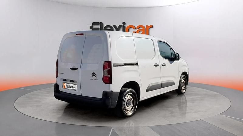 Usado Citroën Berlingo 102 CV (75 kW) 2022 Blanco Monovolumen