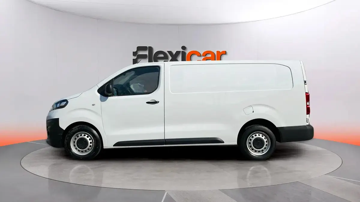 Usado Opel Vivaro-e Combi 100 CV (73 kW) 2023 Blanco Monovolumen