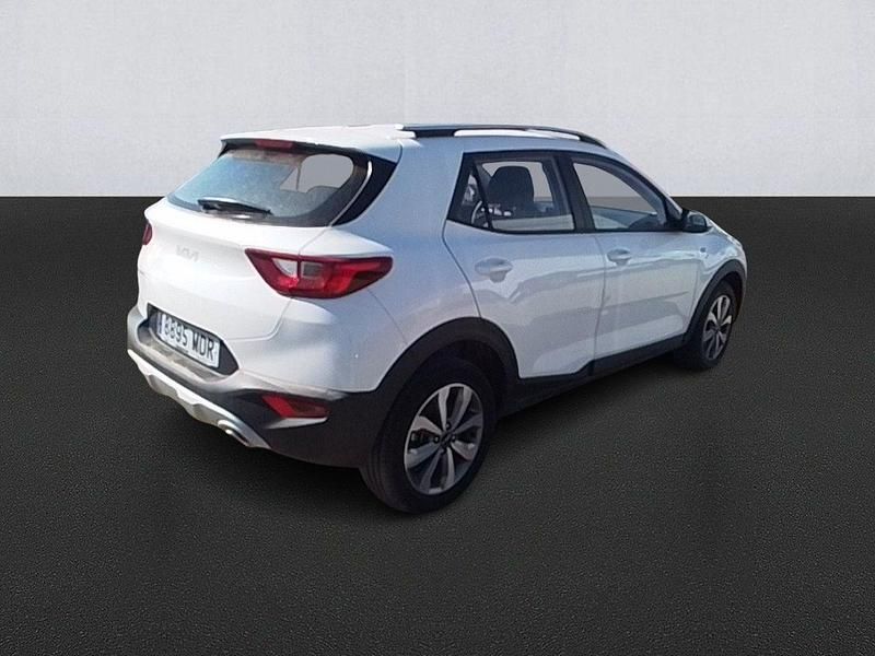 Usado Kia Stonic 100 CV (73 kW) 2023 Blanco SUV