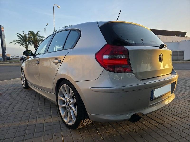 Usado BMW 123 204 CV (150 kW) 2007 Gris / plata Utilitario