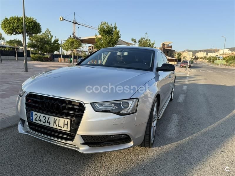 Gris / plata Usado 2013 Audi A5 Sportback S-Line Berlina | 11.500 € (Precio justo) - Imagen 1/4