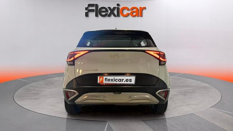 Usado Kia Sportage 116 CV (85 kW) 2023 Gris SUV