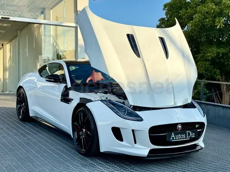 Usado Jaguar F-Type R 551 CV (405 kW) 2014 Blanco Coupe