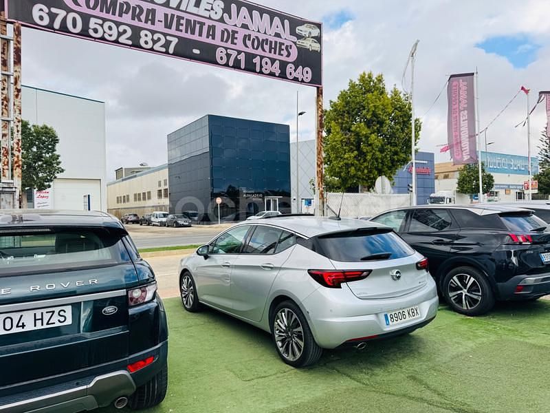 Gris / plata Usado 2017 Opel Astra Excellence Berlina | 8999 € (Super precio) - Imagen 1/4