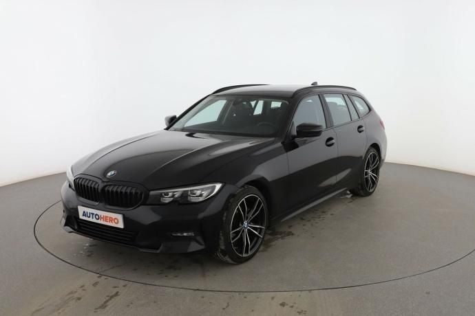 Negro Usado 2022 BMW 318 Shadowline Familiar | 26.999 € (Precio justo) - Imagen 1/4