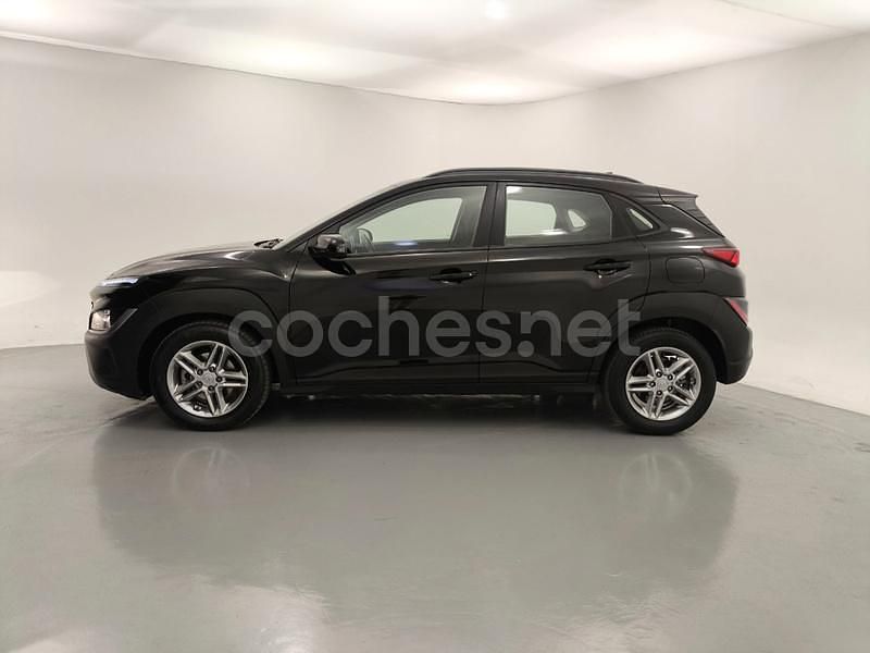 Usado Hyundai Kona 120 CV (88 kW) 2021 Negro SUV