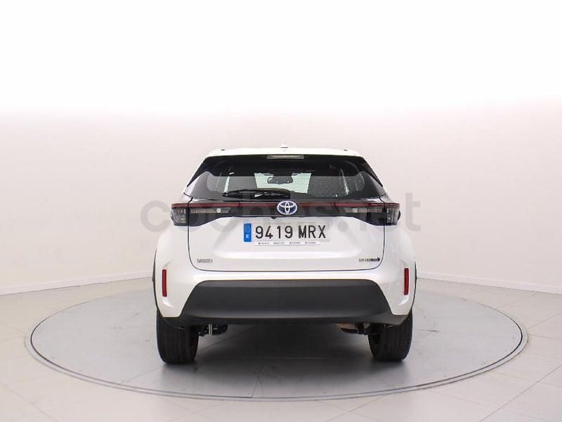 Usado Toyota Yaris Cross Active 116 CV (85 kW) 2024 Blanco SUV