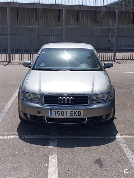 Gris / plata Usado 2001 Audi A4 Berlina | 2750 € (Precio justo) - Imagen 1/4