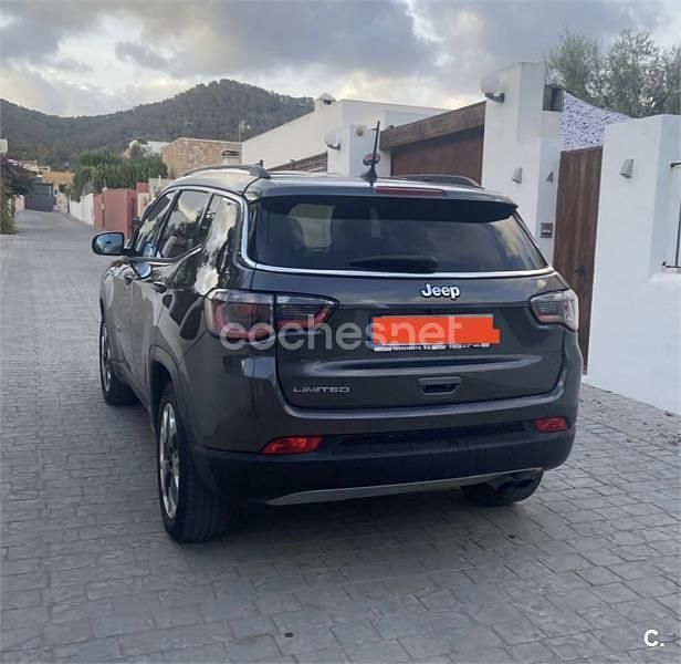 Usado Jeep Compass Limited 140 CV (102 kW) 2018 Negro SUV
