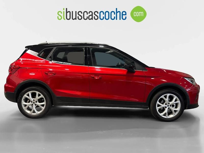 Usado Seat Arona FR 115 CV (84 kW) 2024 Granate SUV