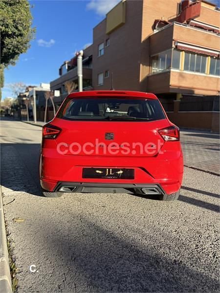 Usado Seat Ibiza FR 90 CV (66 kW) 2021 Rojo Utilitario