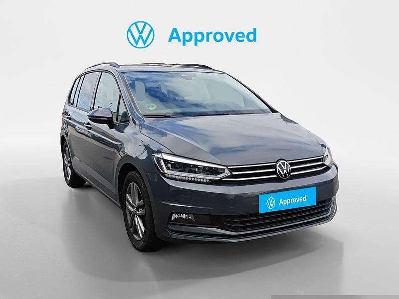 Usado VW Touran 150 CV (110 kW) 2025 Gris Monovolumen