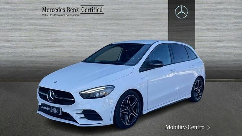 Blanco polar Usado 2021 Mercedes B200 AMG line Monovolumen | 26.900 € (Precio justo) - Imagen 1/4