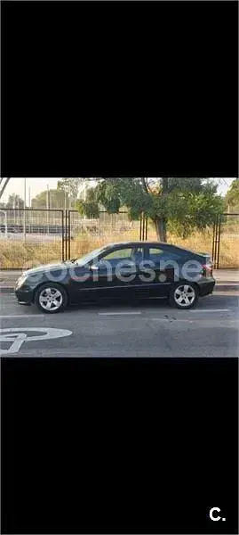Usado Mercedes C200 122 CV (89 kW) 2004 Negro Berlina