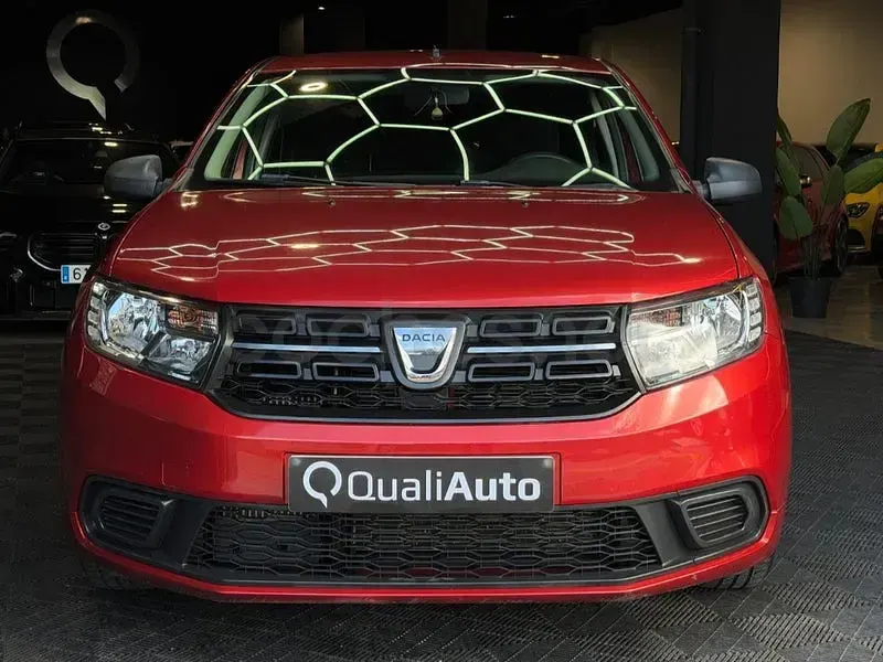 Usado Dacia Logan Ambiance 90 CV (66 kW) 2017 Granate Berlina