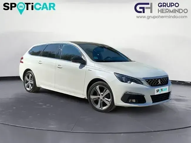 Używany Peugeot 308 SW GT-line 130 KM (95 kW) 2020 Biały Kombi