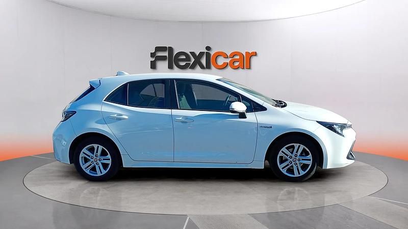 Usado Toyota Corolla Business Edition 122 CV (89 kW) 2021 Blanco Berlina