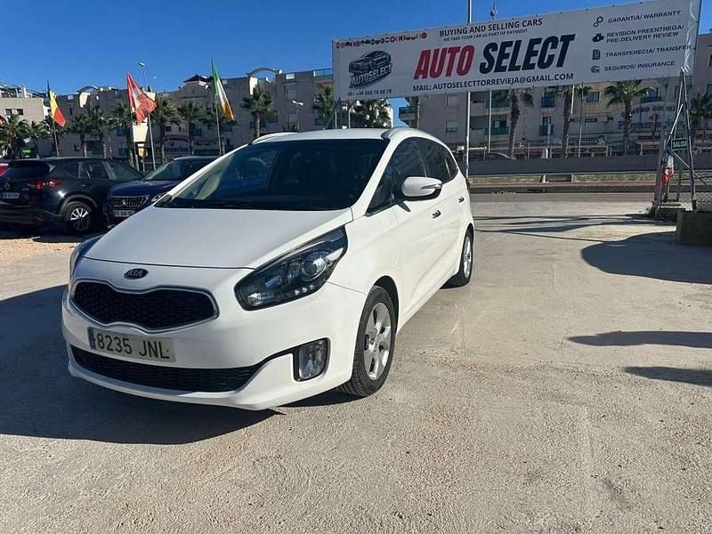 Blanco Usado 2016 Kia Carens Monovolumen | 11.900 € (Precio justo) - Imagen 1/4
