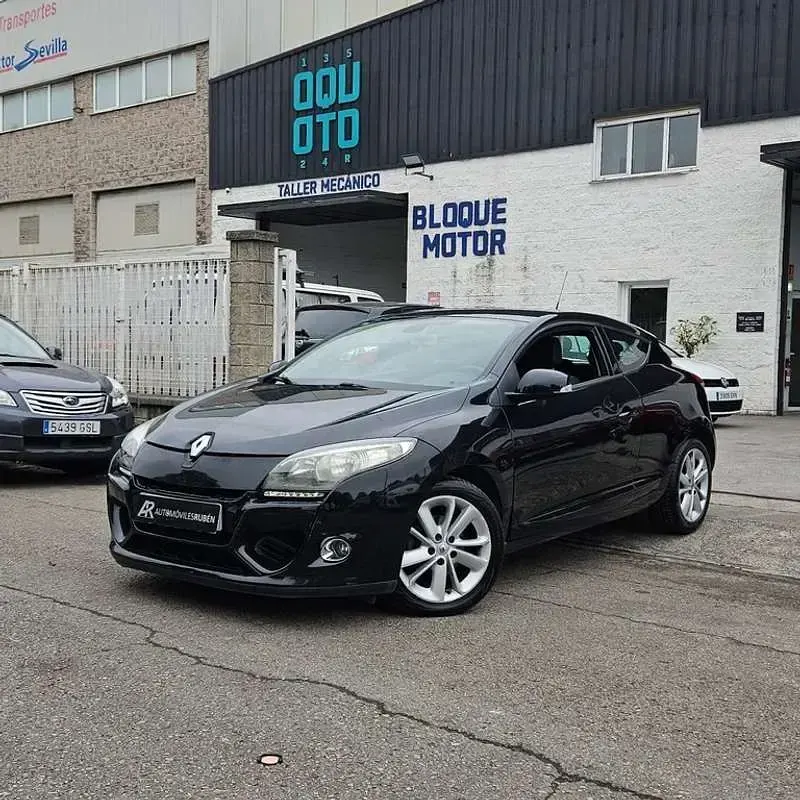 Usado Renault Mégane Coupé Dynamique 109 CV (80 kW) 2012 Negro Coupe