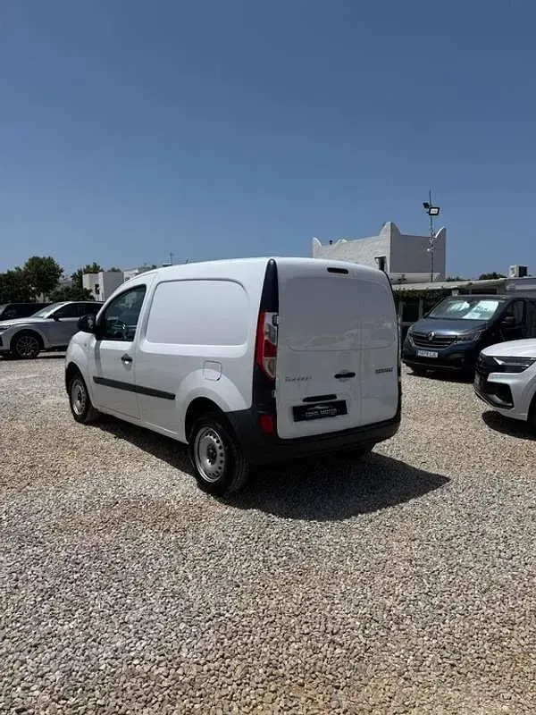 Usado Renault Kangoo 95 CV (69 kW) 2021 Blanco Monovolumen