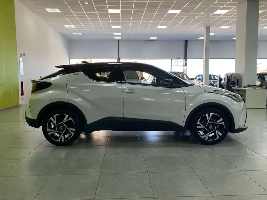 Usado Toyota C-HR Advance 122 CV (89 kW) 2022 Blanco SUV