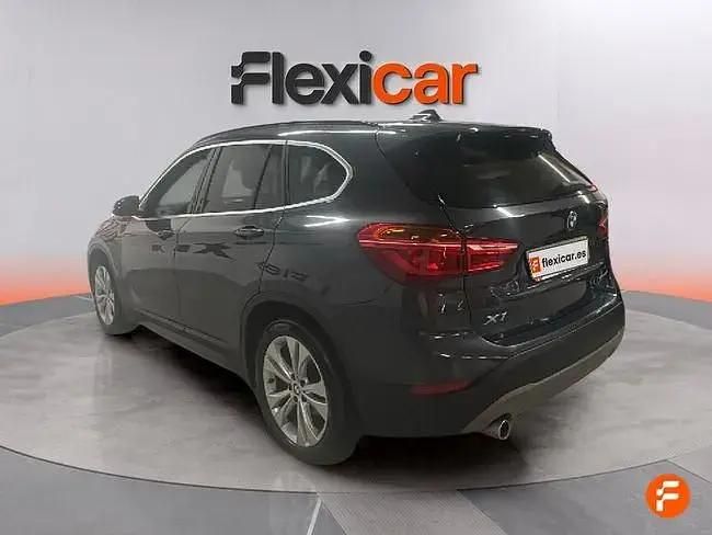 Używany BMW X1 140 KM (102 kW) 2018 Szary SUV