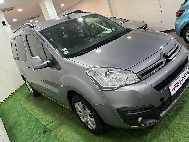 Usado Citroën Berlingo Feel 75 CV (55 kW) 2016 Gris / plata Monovolumen