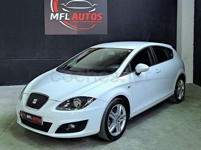 Käytetty Seat Leon Copa 105 HP (77 kW) 2012 Valkoinen Sedan