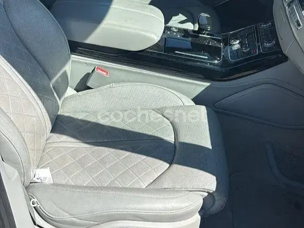 Usado Audi A8 258 CV (189 kW) 2014 Negro Berlina