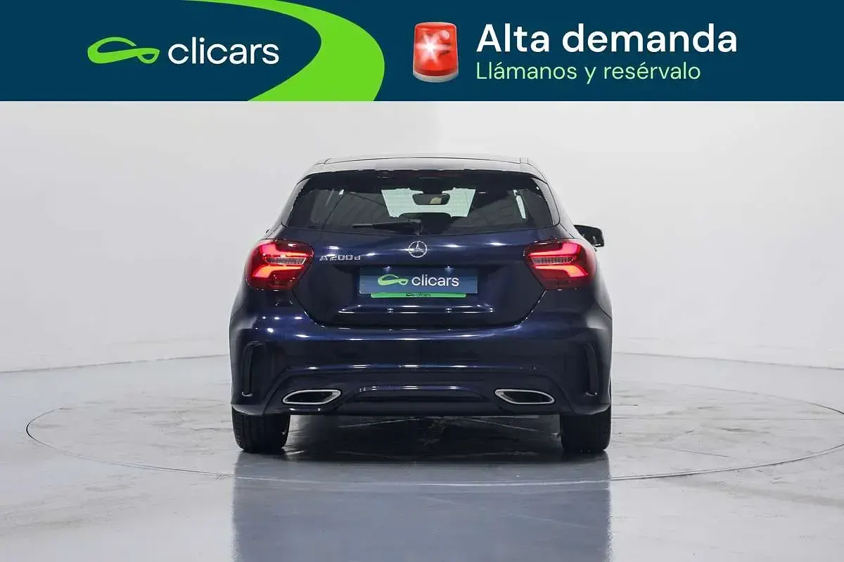 Usado Mercedes A200 136 CV (100 kW) 2018 Azul Utilitario