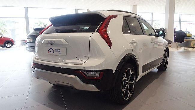 Usado Kia Niro 129 CV (94 kW) 2025 Blanco SUV