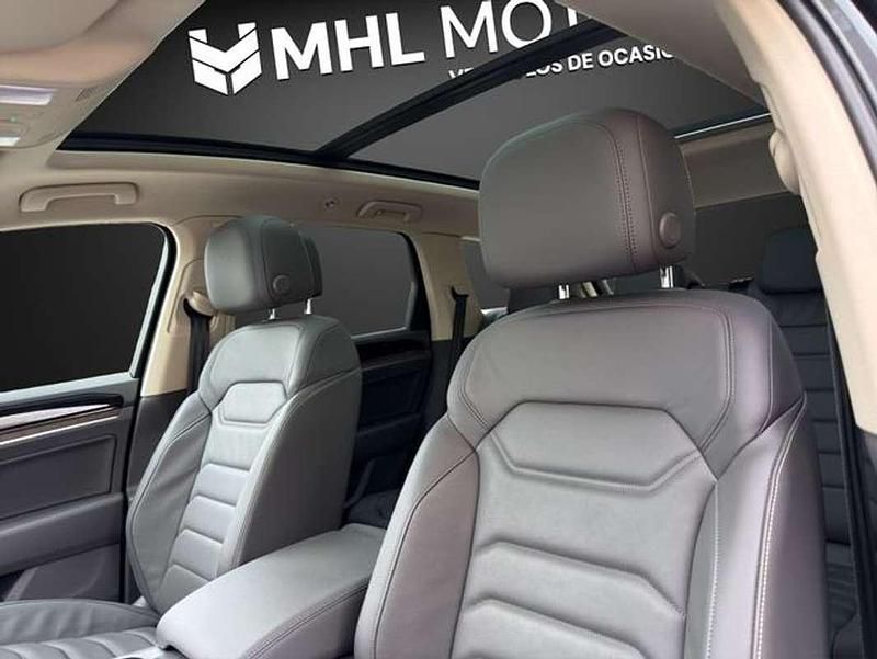 Usado VW Touareg 381 CV (280 kW) 2022 Azul SUV