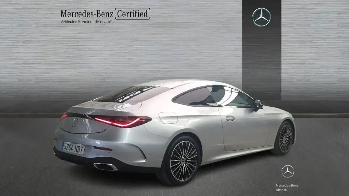 Usado Mercedes CLE220 197 CV (144 kW) 2025 Gris / plata Coupe